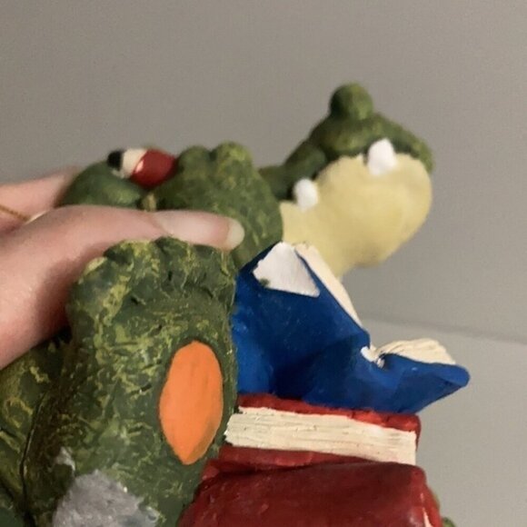 COLLECTIBLE Features Crocodile Figurine​​​​ AB - Picture 10 of 10